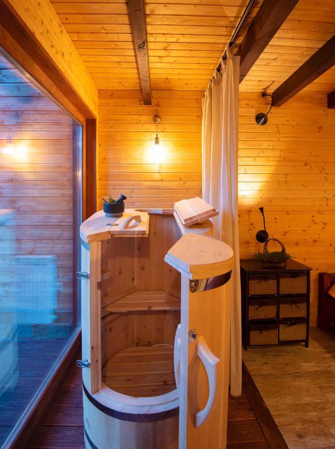 Pinus Villas Lodge With Private Jacuzzi & Phyto-Sauna Retreat Zheleznitsa 外观 照片