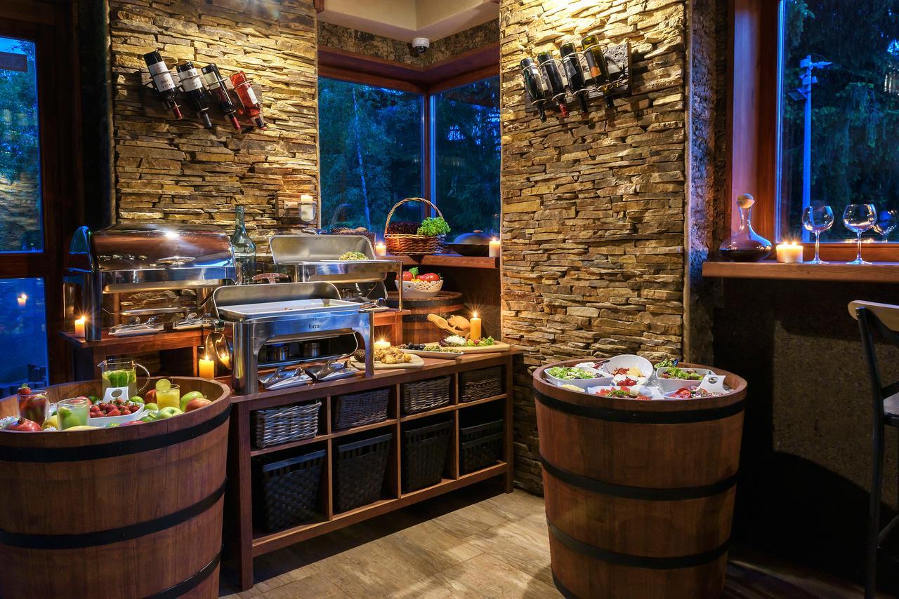 Pinus Villas Lodge With Private Jacuzzi & Phyto-Sauna Retreat Zheleznitsa 外观 照片